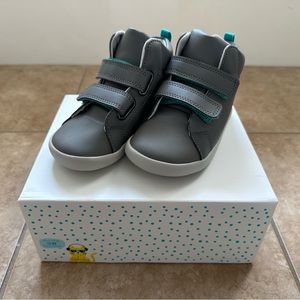 Ten Little barefoot toddler shoes, 10